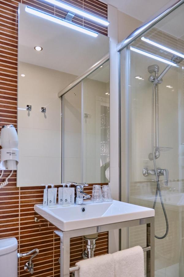 Hostal Suso Santiago de Compostela Exteriör bild